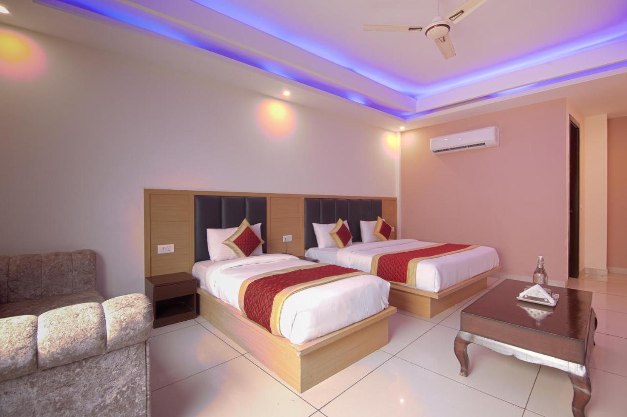 Hotel Del Inn By F9 Hotels - Near Igi Airport New Delhi Eksteriør bilde